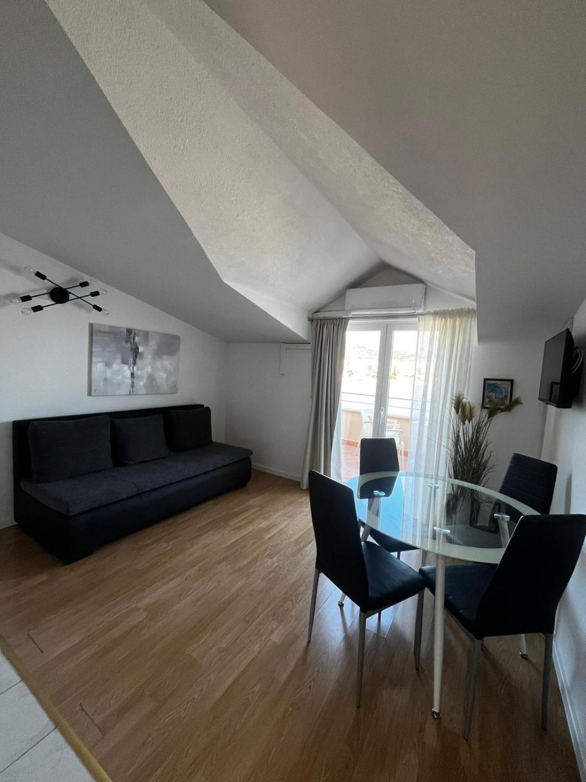 Apartments Kapetanovi Dvori Trogir Eksteriør bilde